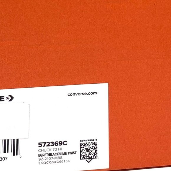 Converse Chuck 70 High Top Black Multicolor Women's Velvet Size Sneakers 572369C - Picture 8 of 9